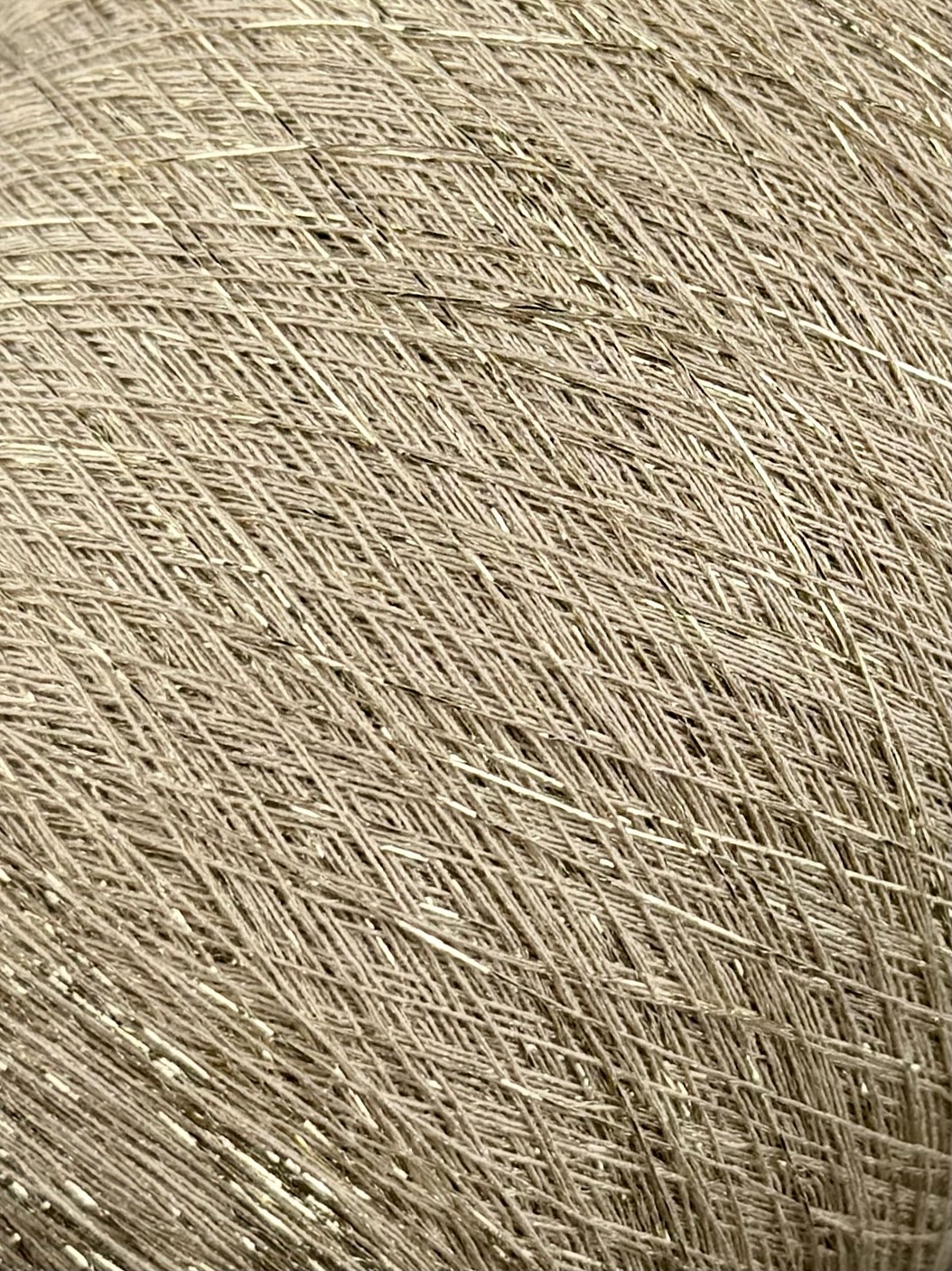 Industria Italiana Filati Art. Frizzante Nm 35 – Fil fantaisie en viscose et lurex col. Beige doré 2039